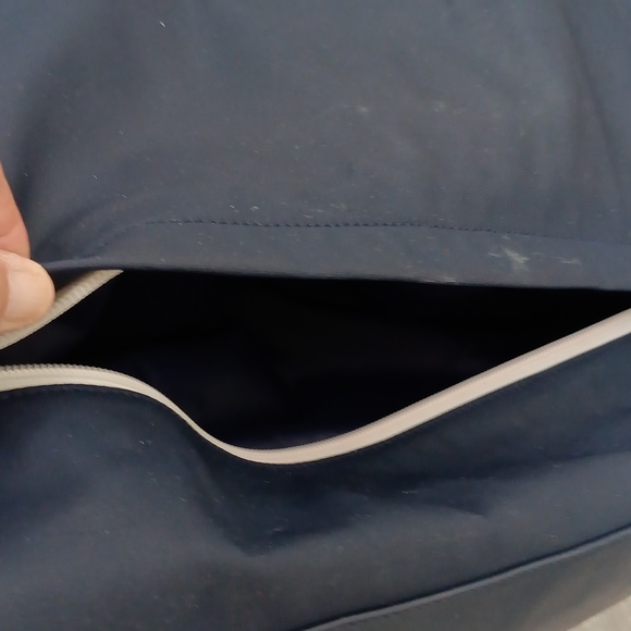 TORY SPORT..CONVERTIBLE PERFORATED T-TENNIS TOTE.. - Picture 10 of 11